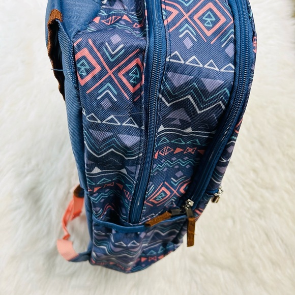 TrailMaker Backpack - Picture 5 of 6